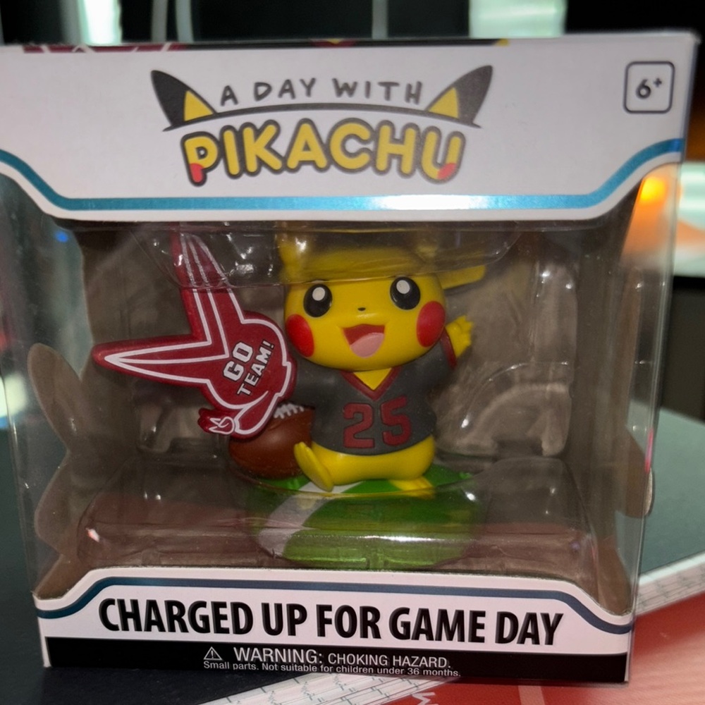 Funko A Day with Pikachu - Cheerful Yellow Edition